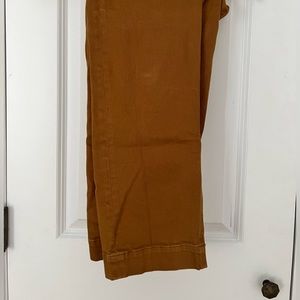 Everlane straight leg in golden brown